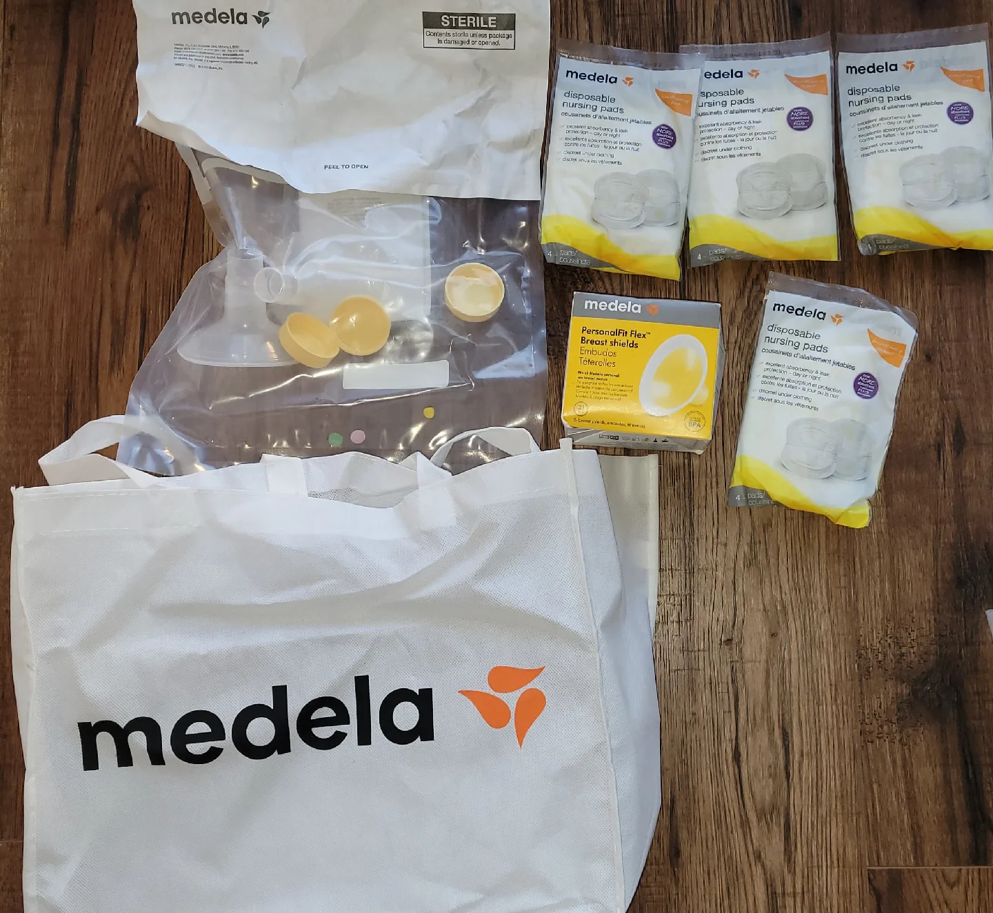 Medela Breast Pump Bundle image indicator(5)