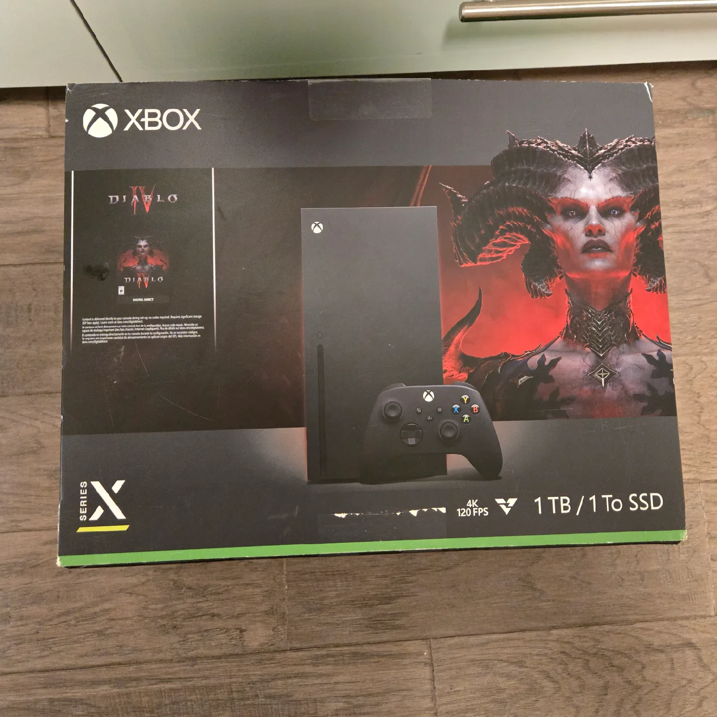 Xbox Series X (no scam). Like new in box, with controller. image indicator(4)