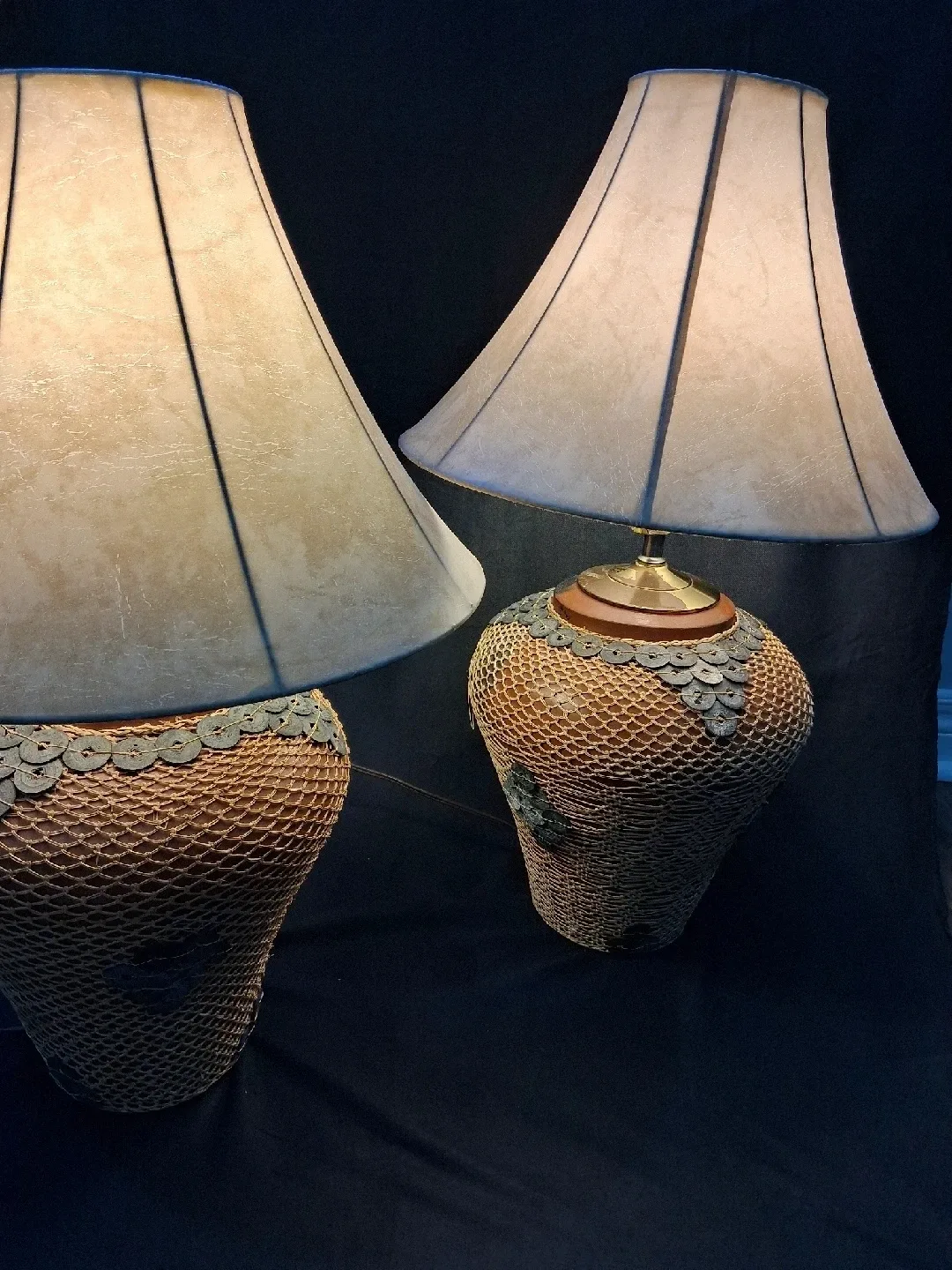 Pair of Decorative Lamps image indicator(3)
