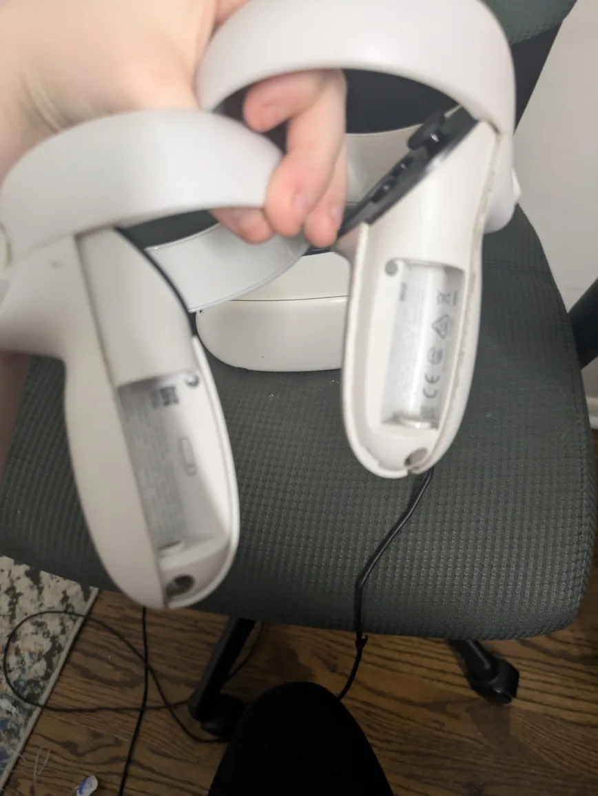 Meta Quest 2 VR Headset image indicator(2)