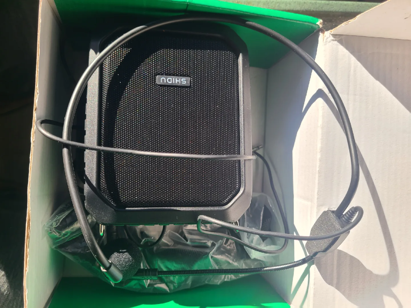 SHIDU Voice Amplifier with Headset Microphone - NEW thumbnail