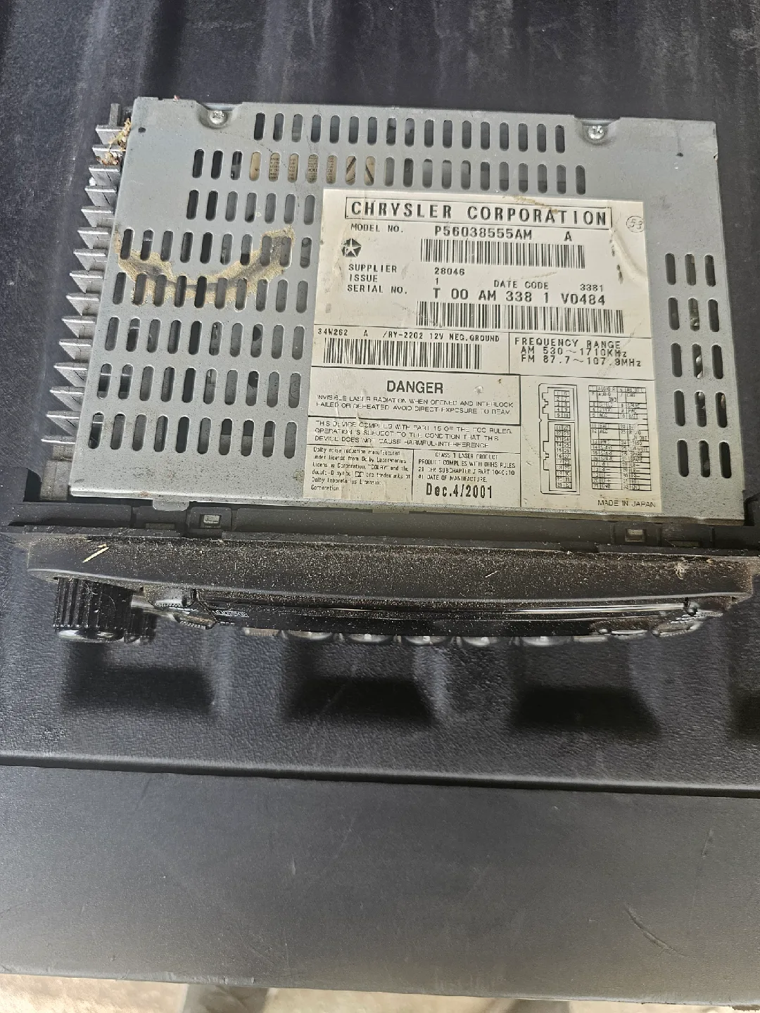 Chrysler Corporation Car Radio P56038555AM image indicator(2)