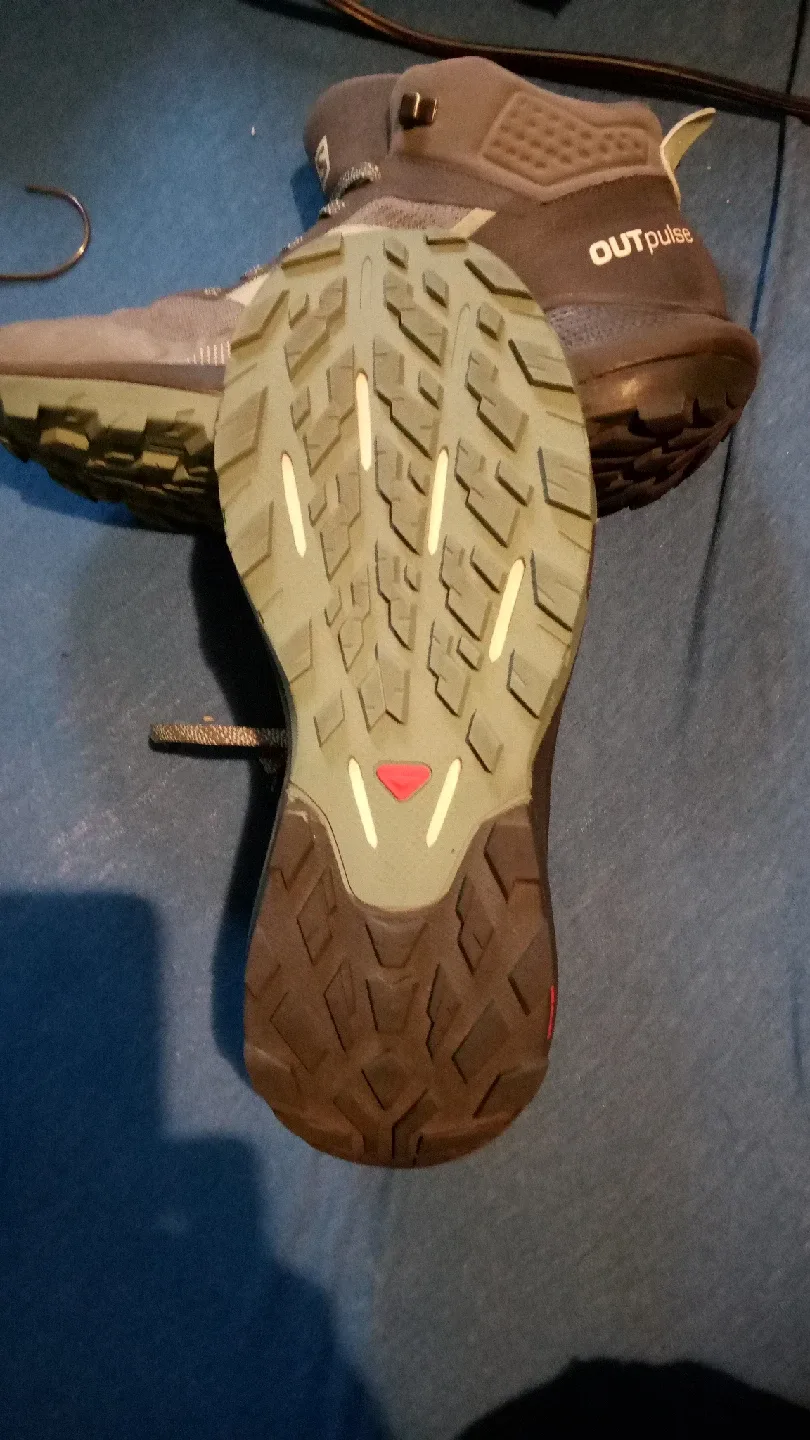 Salomon Outpulse Mid GTX Hiking Boots - Men's 8 US image indicator(4)