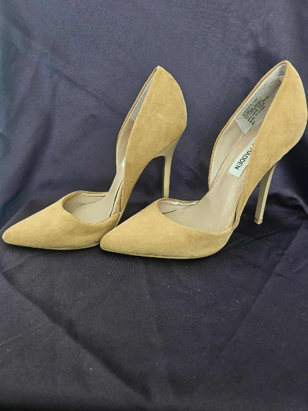 USED - Steve Madden Tan Suede Heels - Size 6 thumbnail