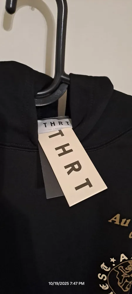 ABOVE THE REST Black Hoodie THRI image indicator(5)