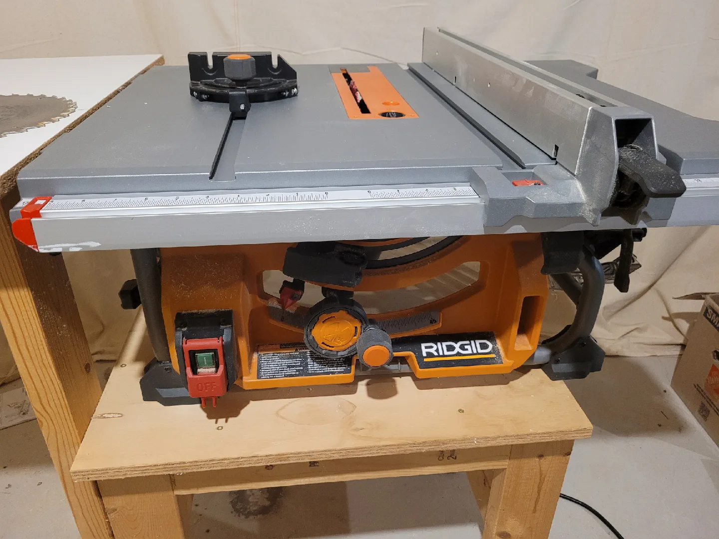 Ridgid Table Saw with Stand thumbnail