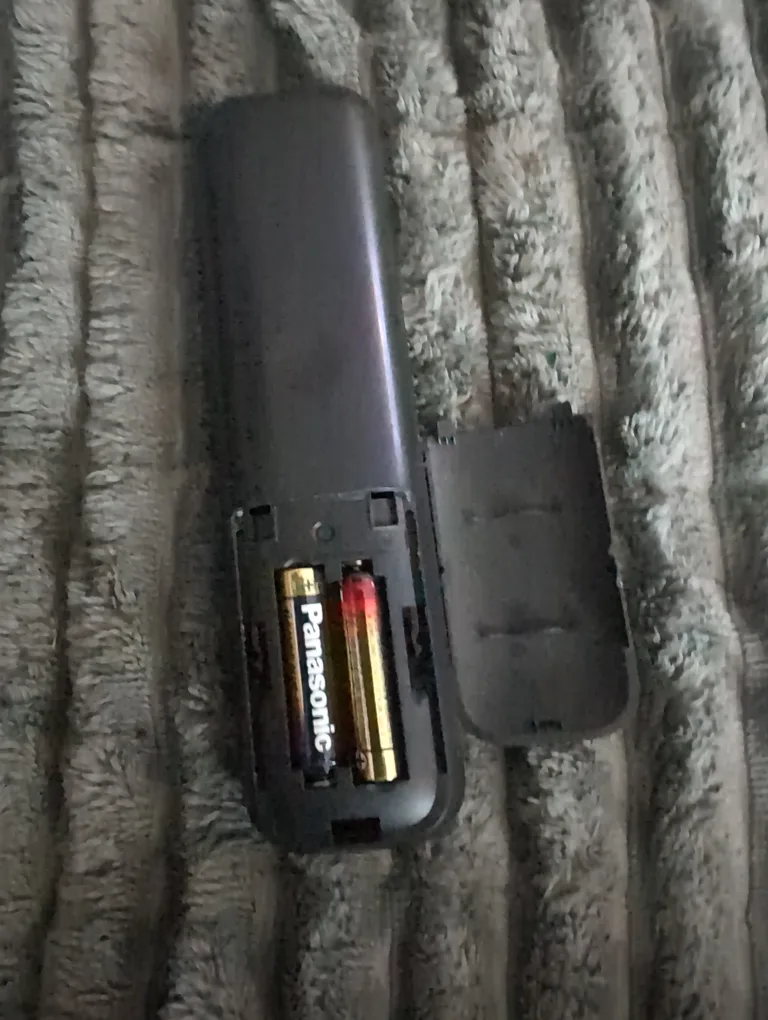 Hisense TV Remote image indicator(2)