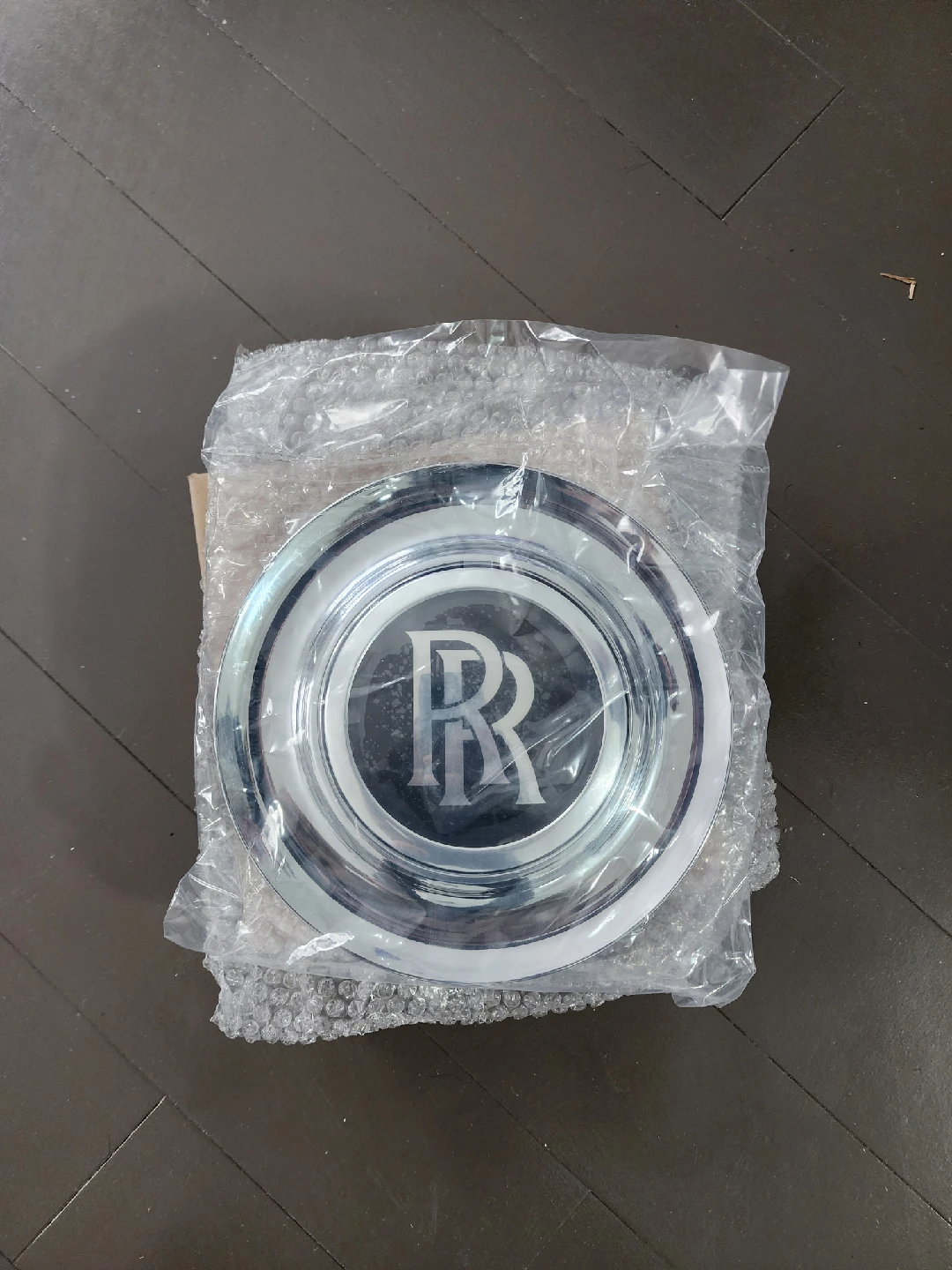 Rolls Royce Floating Wheel Center Cap (4pc) - photo 2