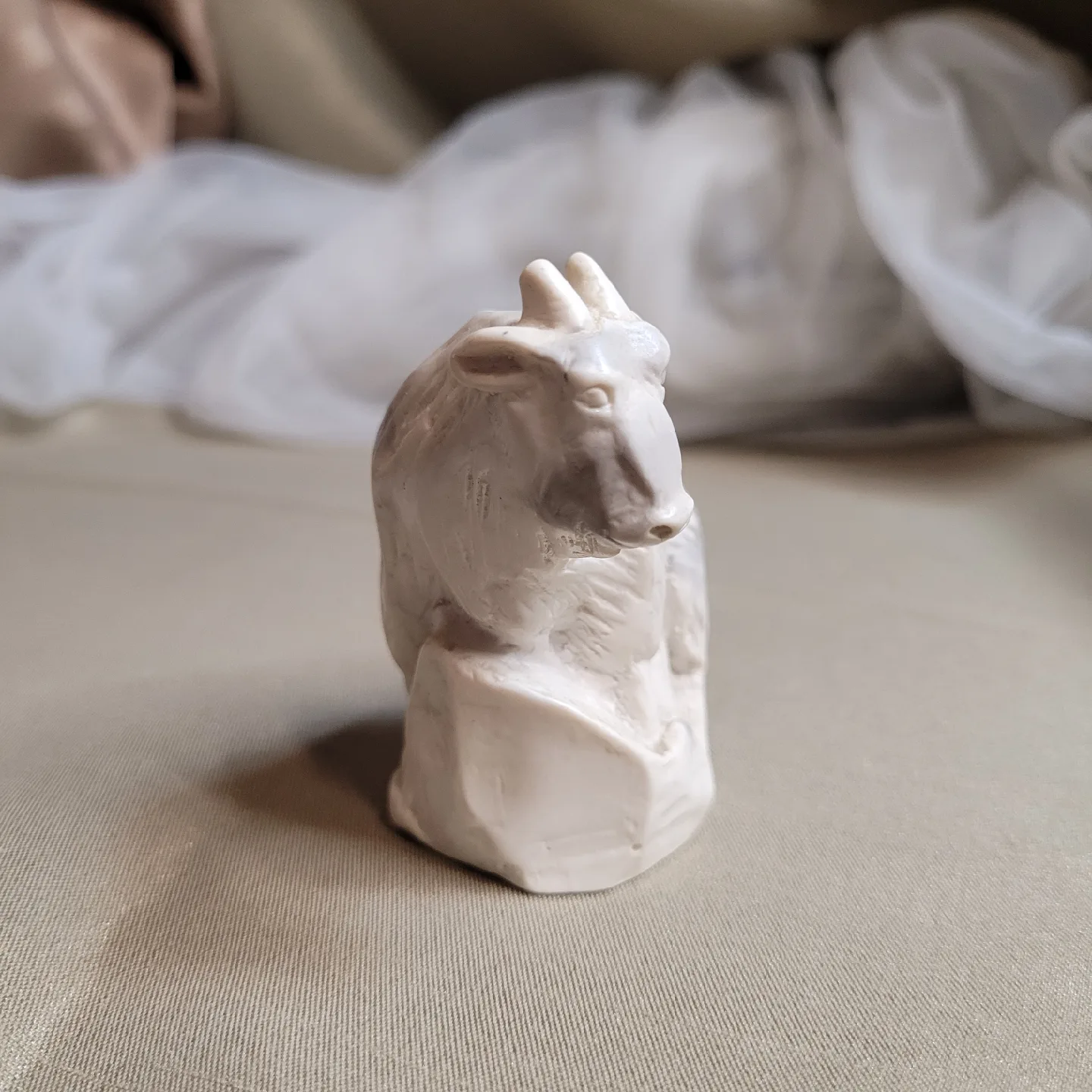 Vintage Pearlite Marblecraft Mountain Goat 2 3/4" Figurine image indicator(5)