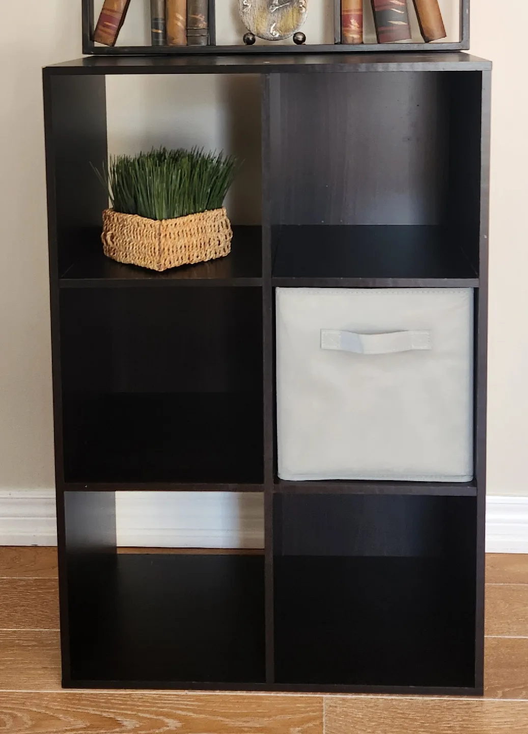 Compact Cube Bookshelf + Metal Wall Art image indicator(6)