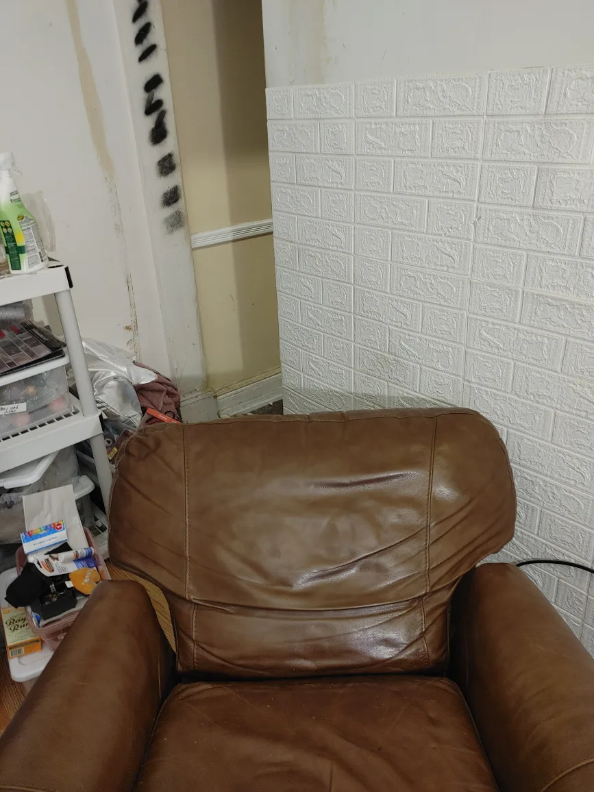 Brown Leather Armchair image indicator(4)