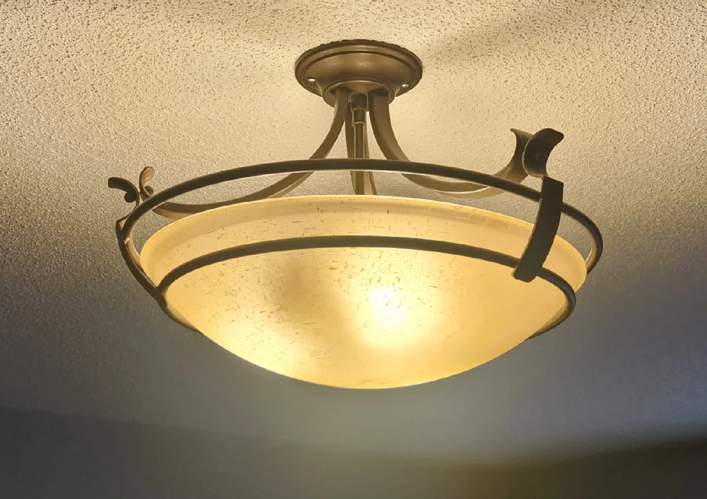 Antique Style Decor Lot - Willing to sell separately image indicator(3)