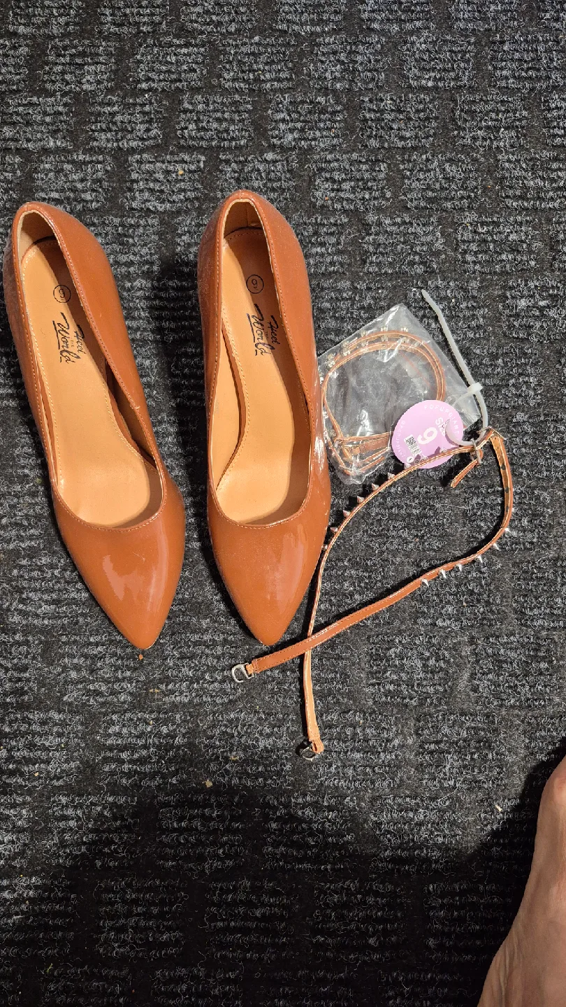 Peach World Heels, Size 9 thumbnail