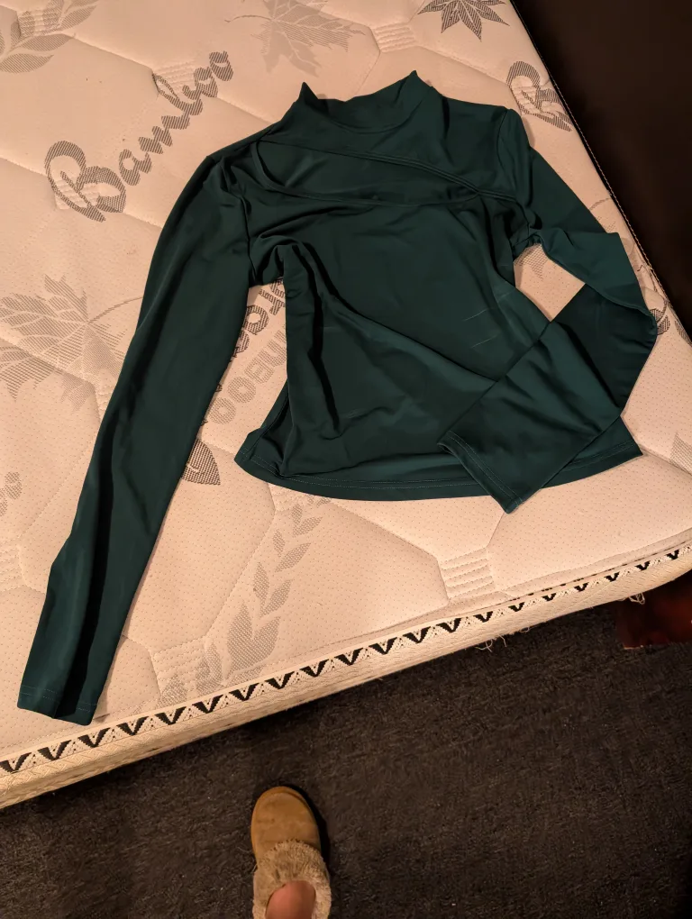 Beautiful Sexy & Provocative Blouse thumbnail