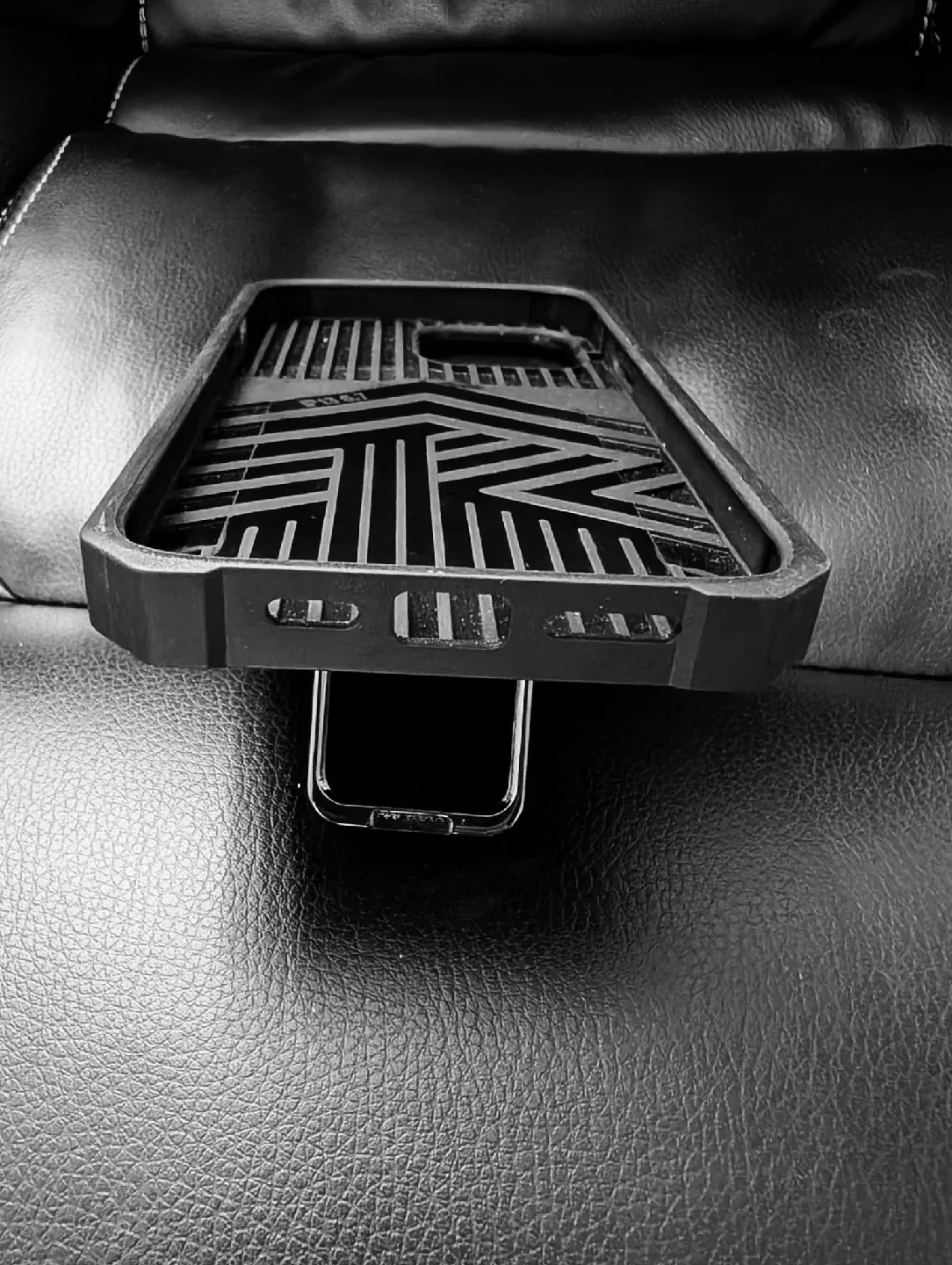 iPhone 13 6.7/13 Pro Black Phone Case🥕 image indicator(5)