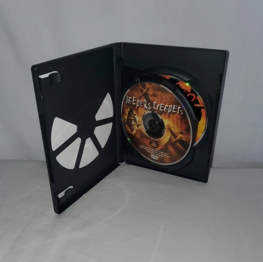 Bundle Of Two Horror Genre DVD image indicator(5)