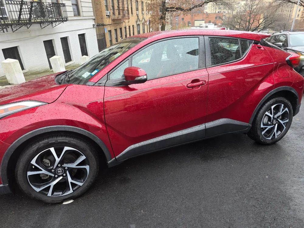 Red Toyota C-HR Hatchback image indicator(2)