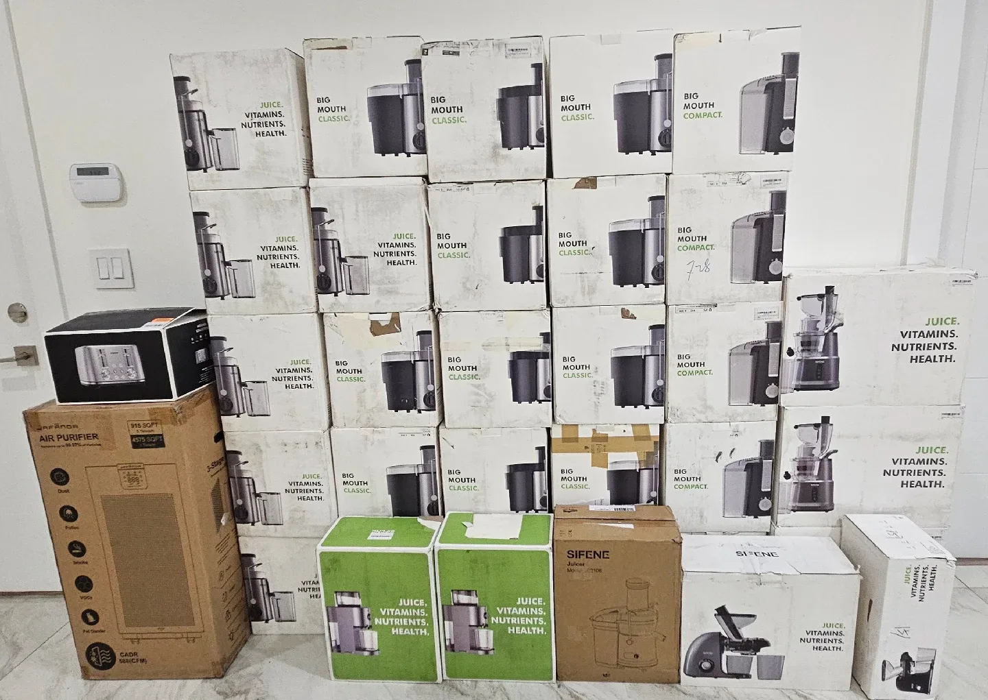 Juicer Machine - NEW in Box! image indicator(2)