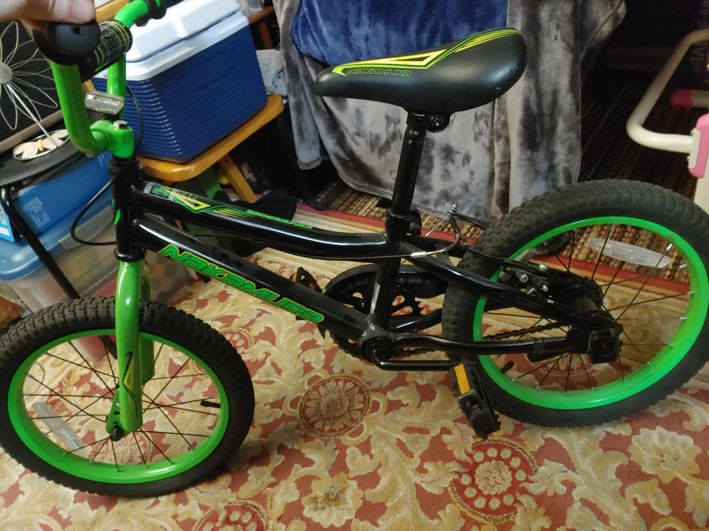 Nakamura Boys' Bike - Green & Black thumbnail