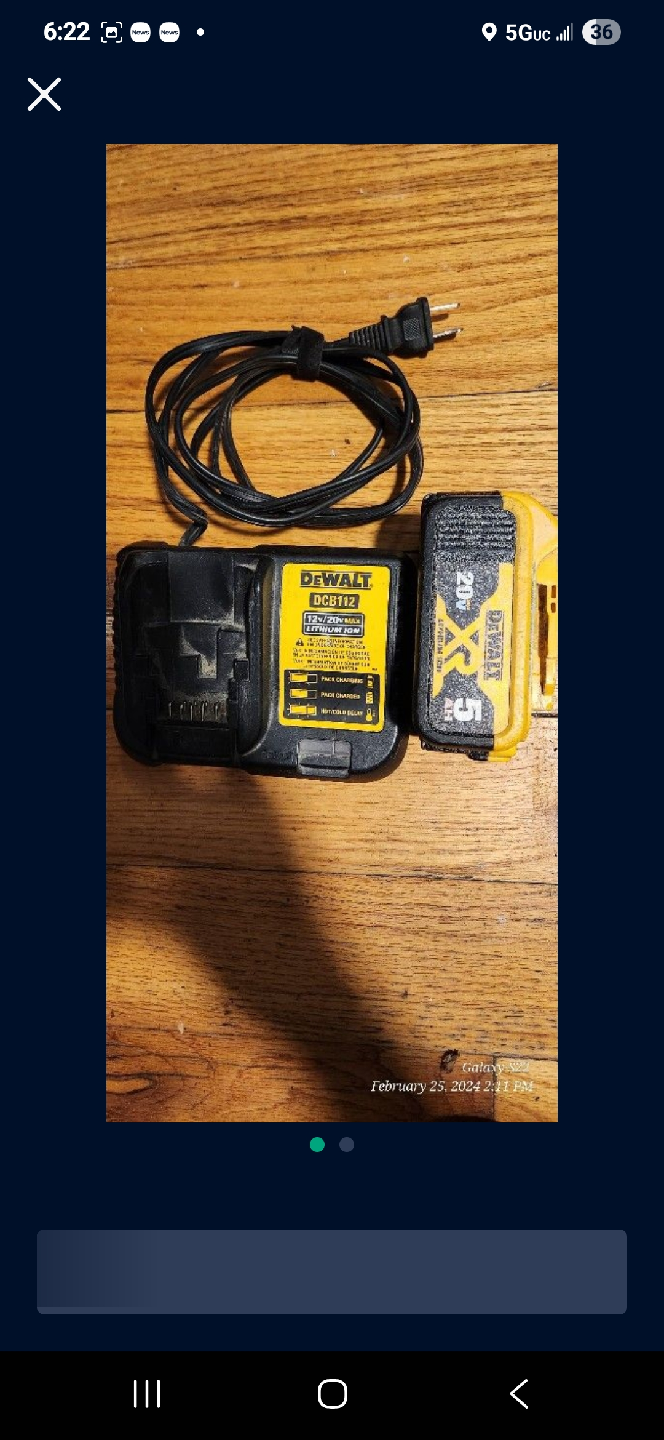 DeWalt DCB112 Charger & 20V Battery 5AH