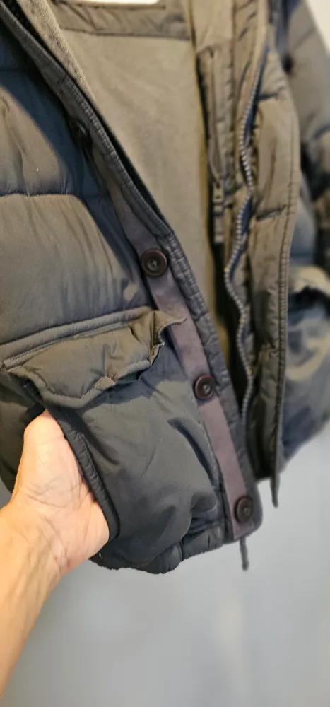 Abercrombie & Fitch Puffer Jacket - Size S image indicator(4)