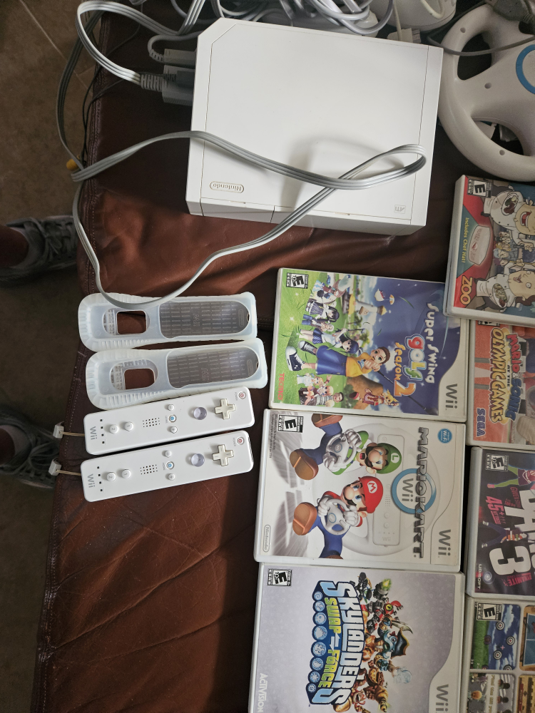 Nintendo wii with games - photo 5