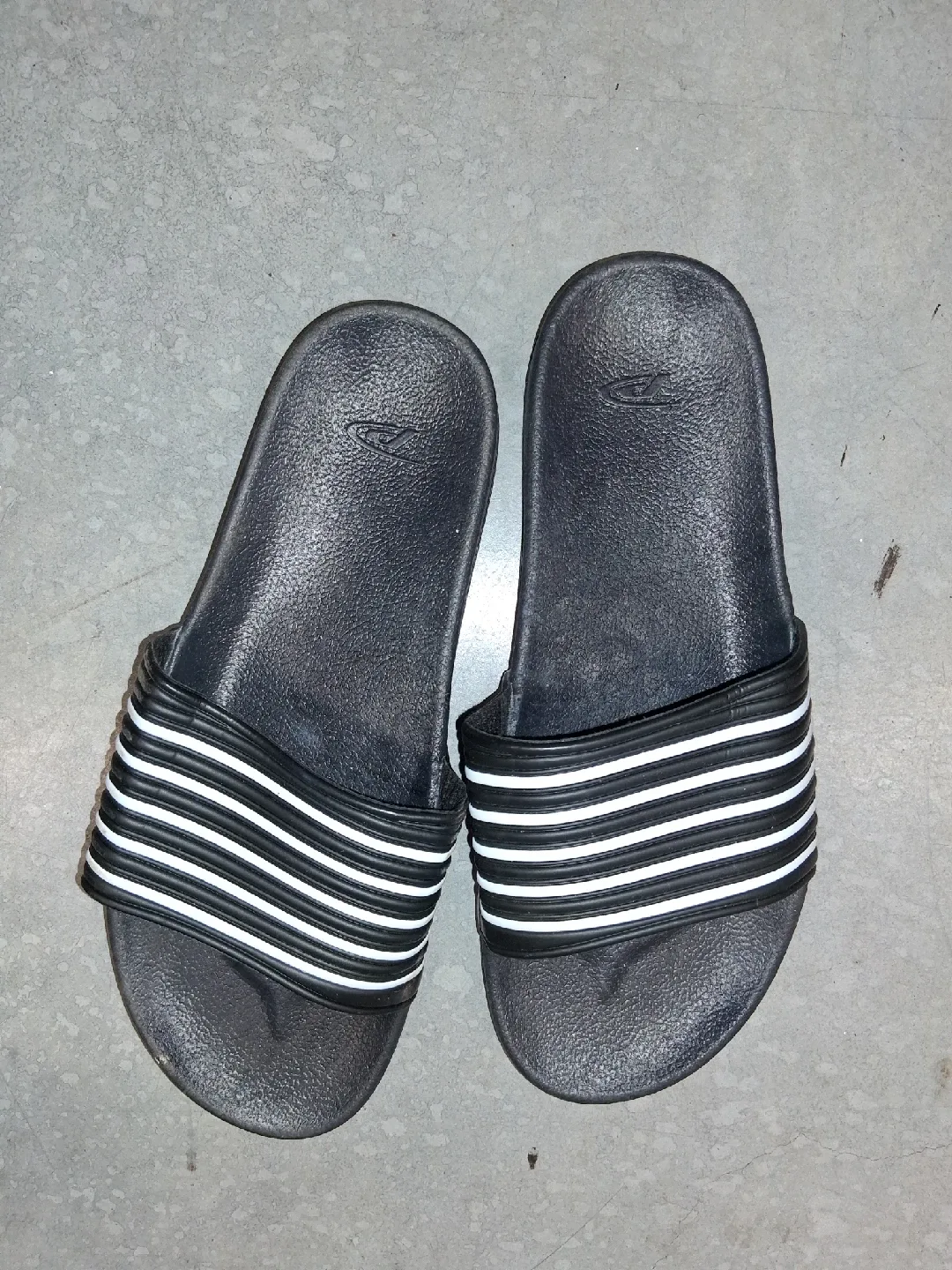 Black & White Striped Slides - Size 7 thumbnail