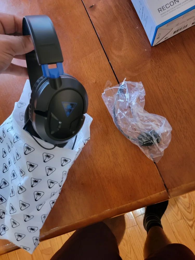 PlayStation 4 with Spider-Man Games image indicator(7)