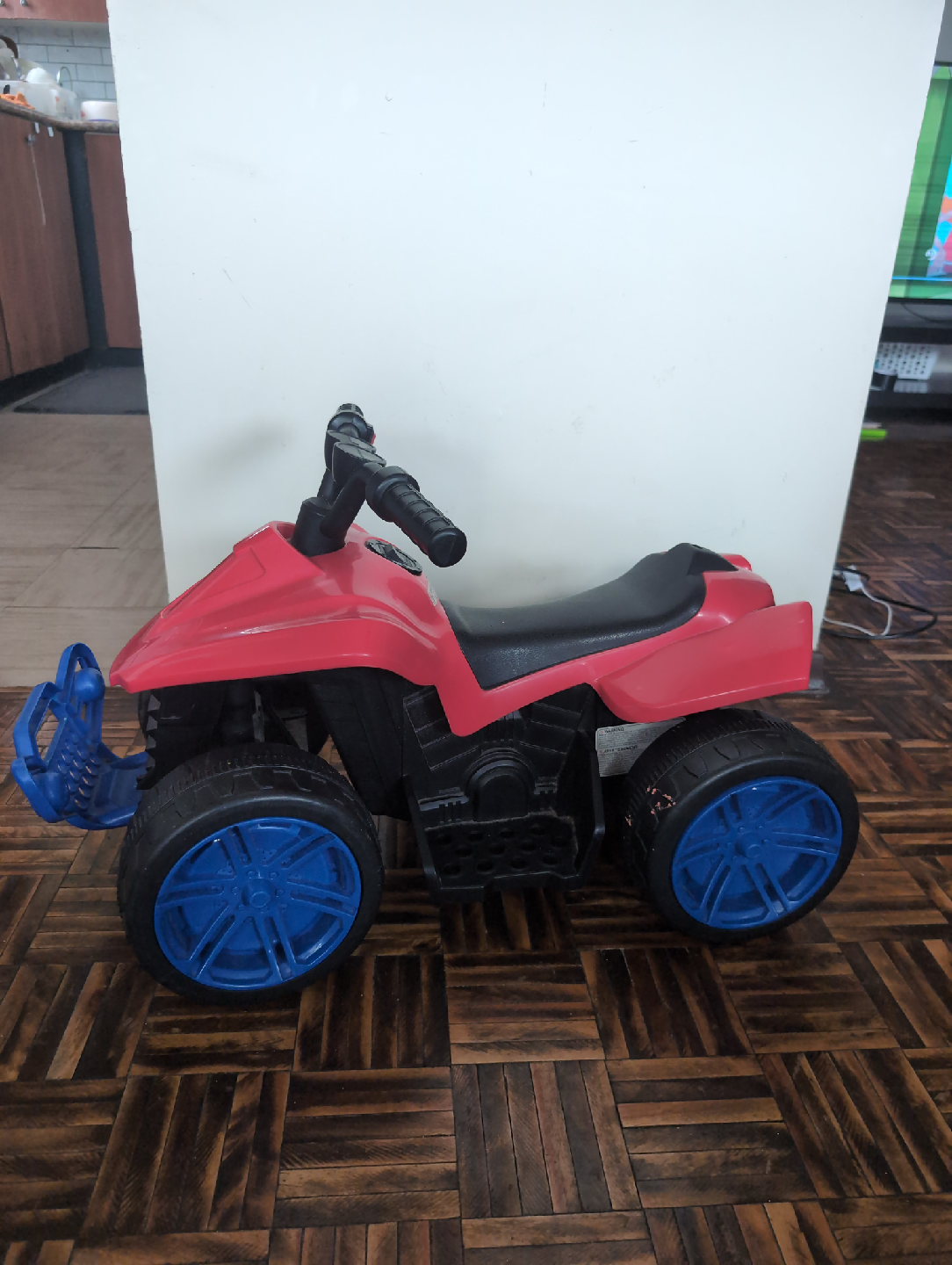 Kids Ride-On ATV - Red & Blue - Very Good Condition - photo 2