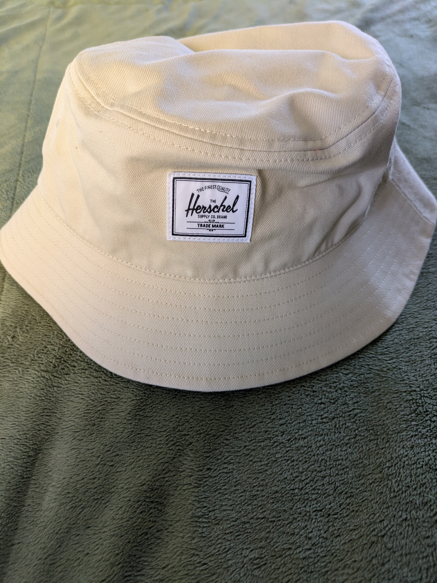 New Herschel Supply Co. Bucket Hat - Cream