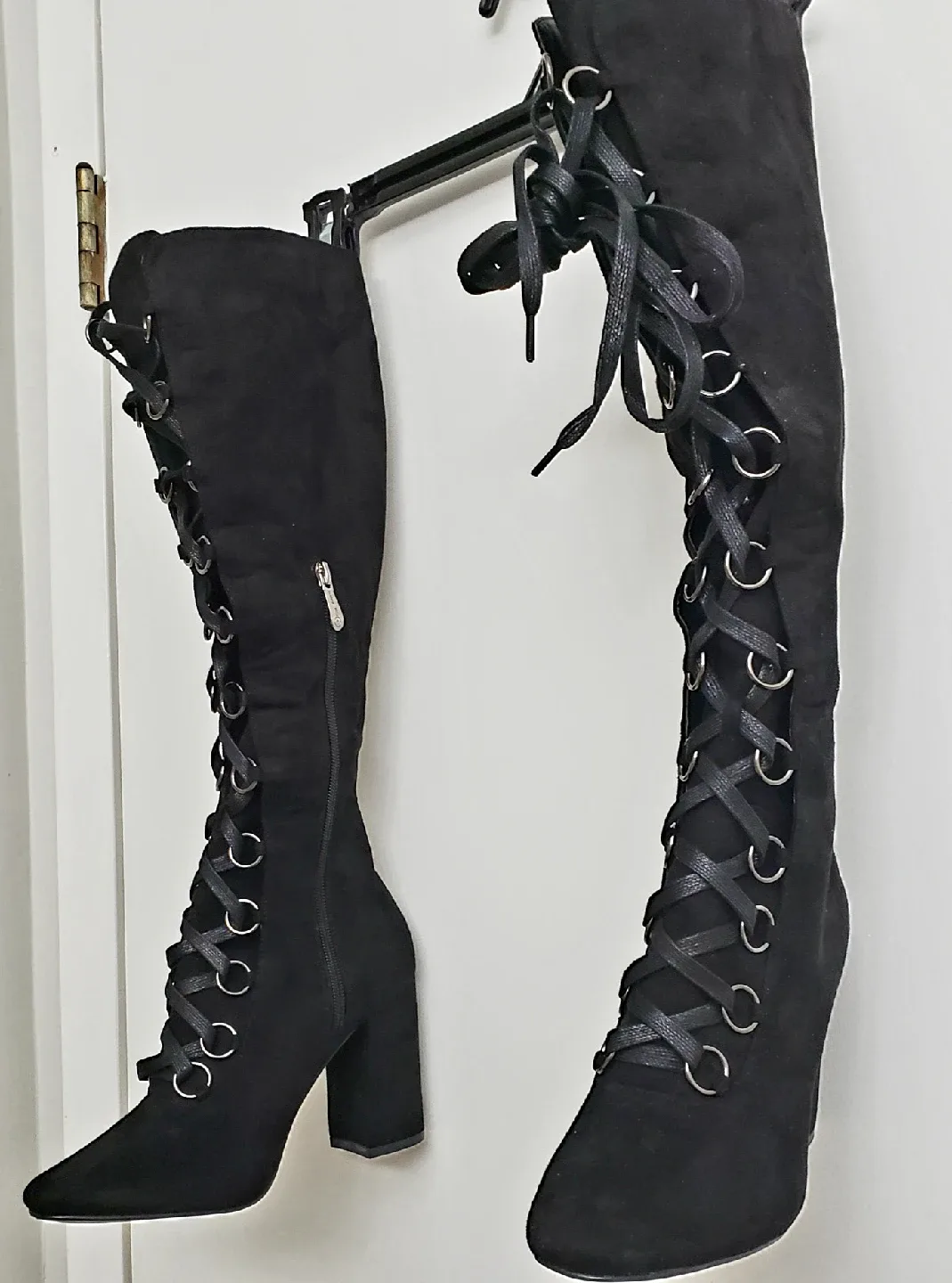 Cape Robbin boots image indicator(4)