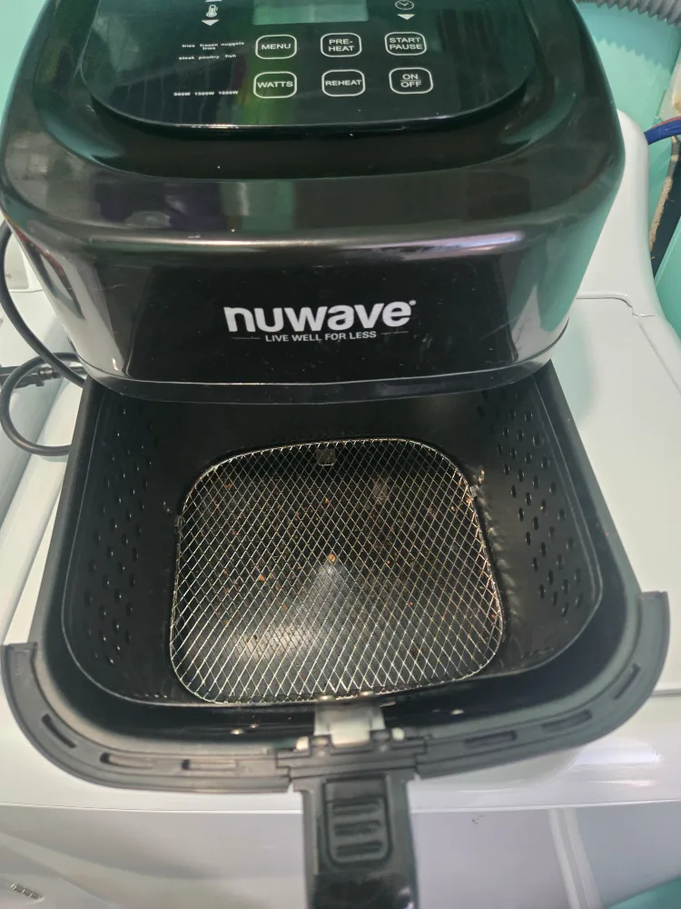 NuWave Brio Air Fryer - Model 37001 image indicator(2)