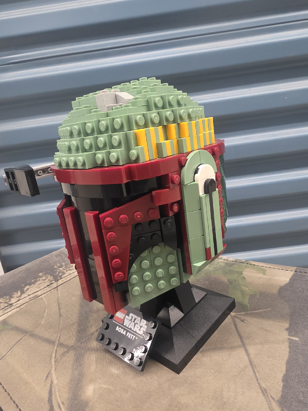 LEGO Star Wars Boba Fett Helmet - photo 2