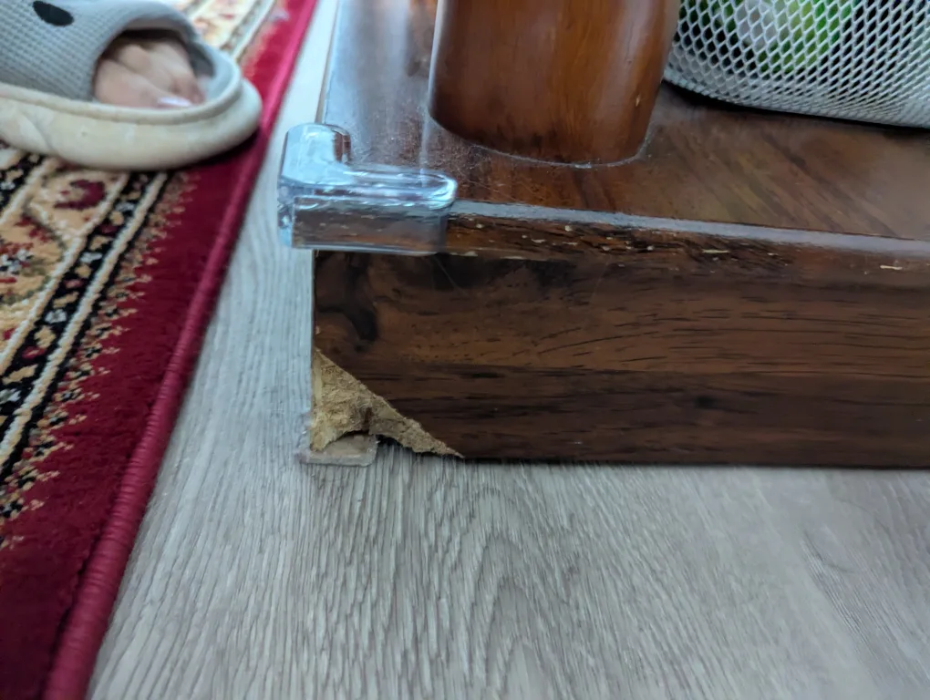 Wooden Coffee Table and End Tables Set image indicator(3)