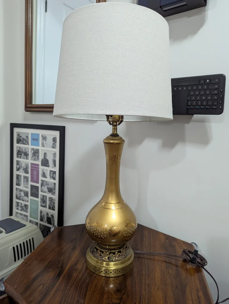 Wooden Coffee Table and End Tables Set image indicator(7)