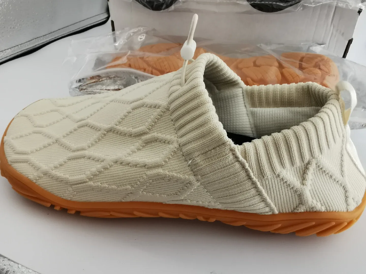 New Beige Water Shoes - Mens US 10/Women's 11.5 image indicator(4)