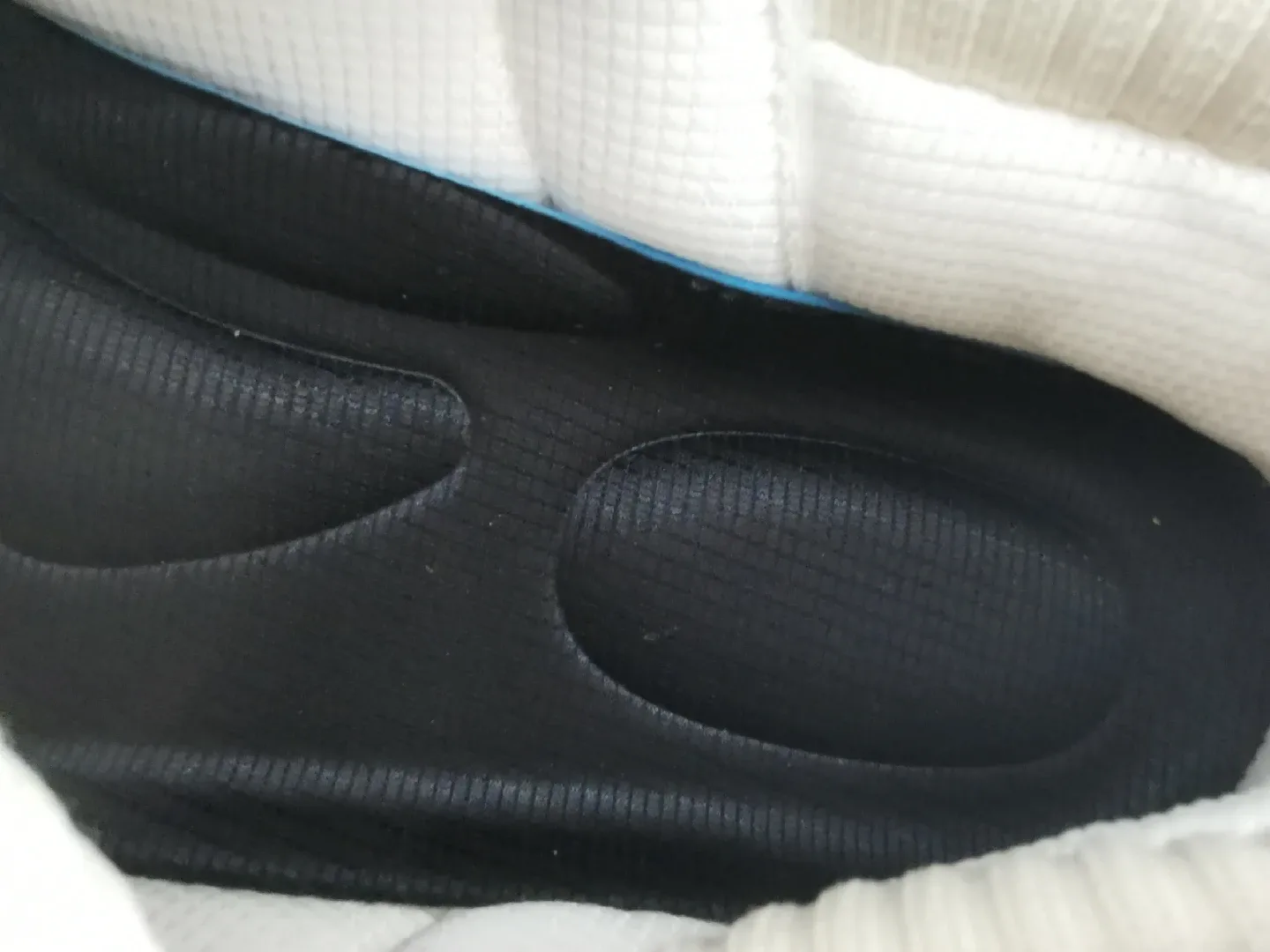 New Beige Water Shoes - Mens US 10/Women's 11.5 image indicator(9)