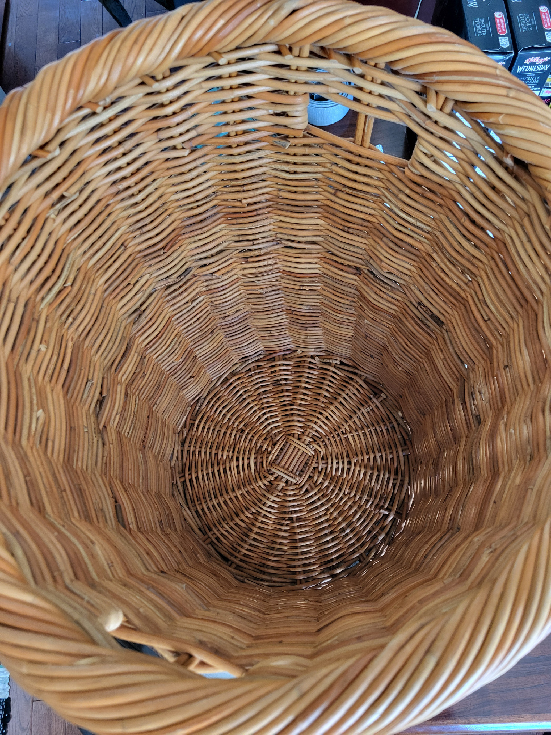 Wicker Laundry Basket - photo 4