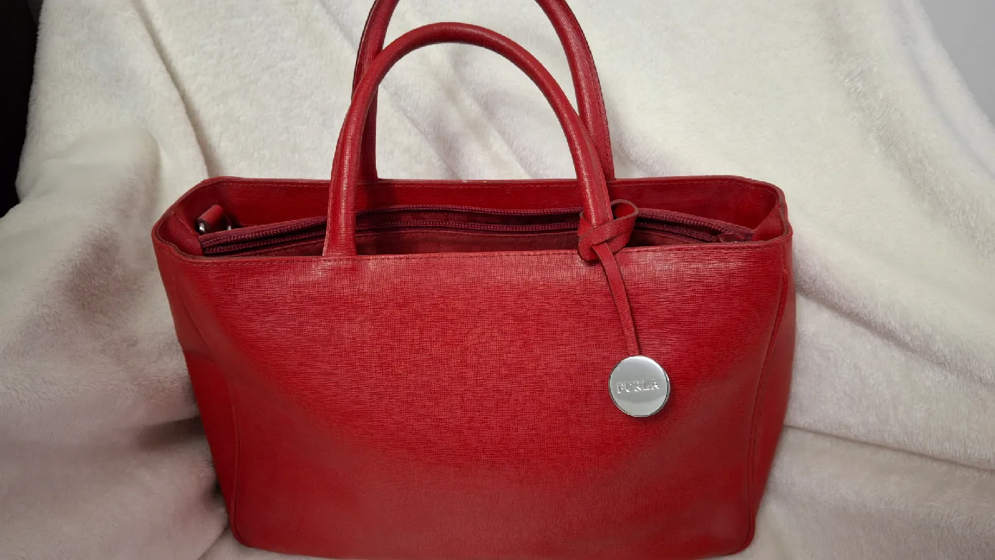 Furla Red Leather Tote Bag image indicator(3)