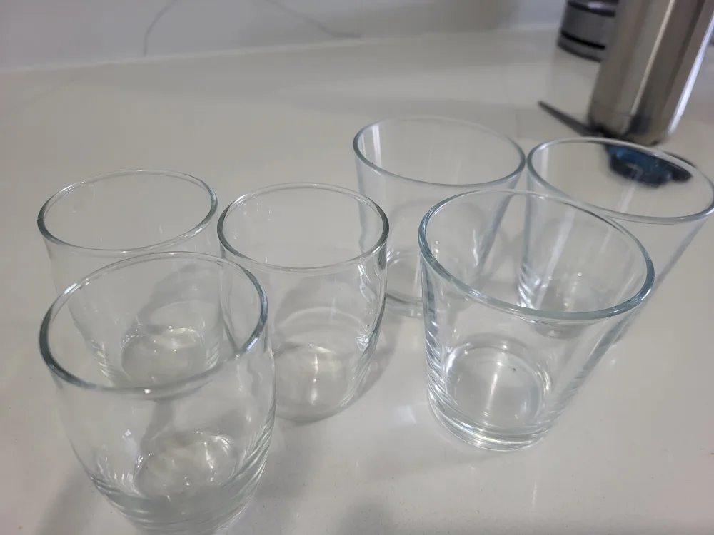Set of 6 Clear Drinking Glasses thumbnail