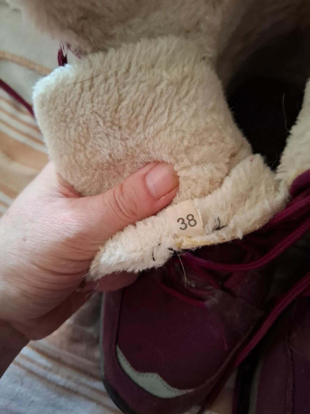 Burgundy Winter Boots - Size 38 image indicator(2)