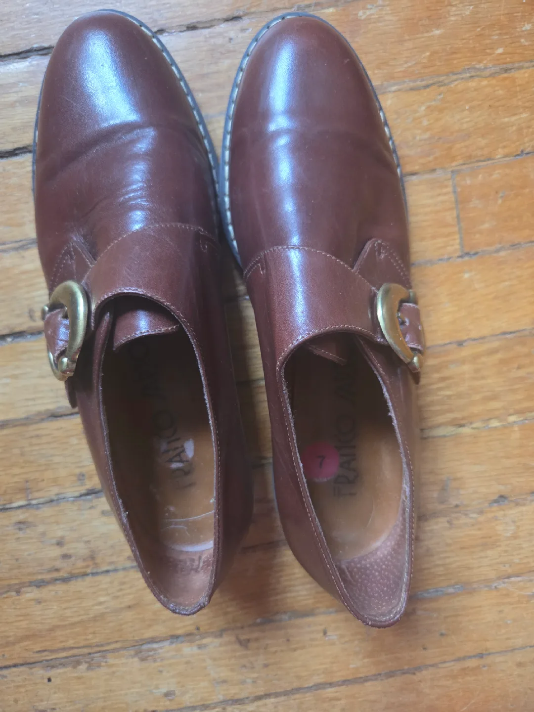 Lot of Assorted Women's Shoes image indicator(3)