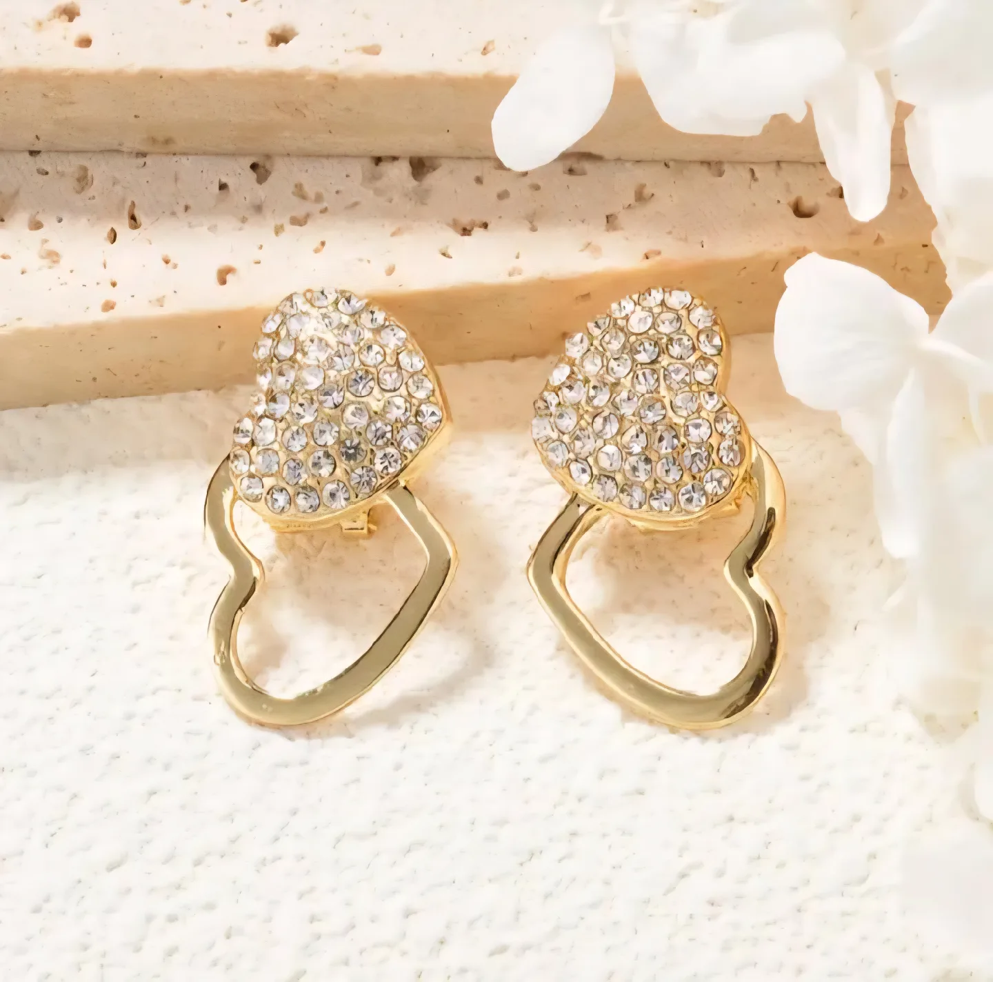 Gold Heart Jewelry Set - Necklace, Bracelet, Ring, Earrings image indicator(7)