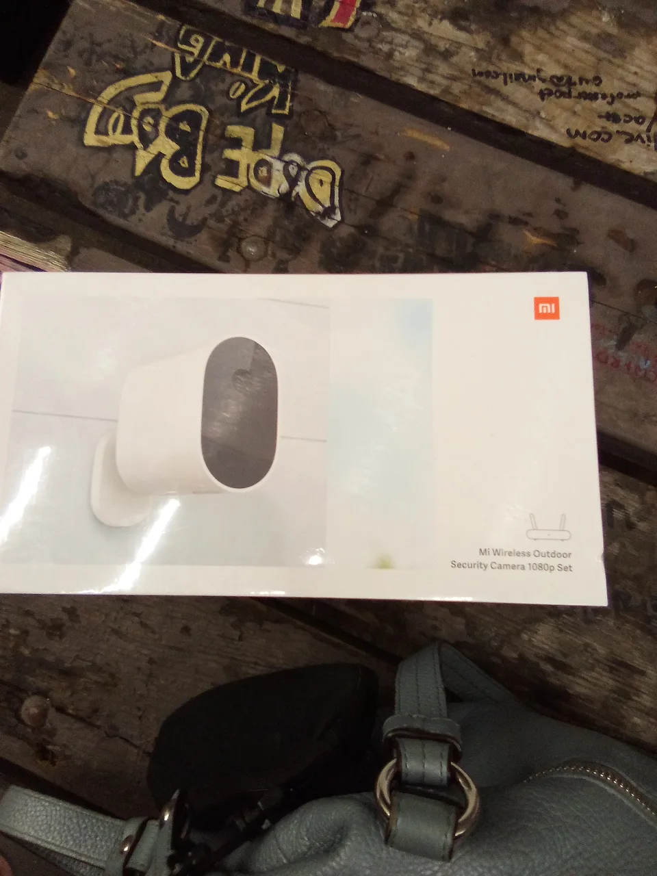 New Xiaomi Mi Wireless Outdoor Security Camera 1080p thumbnail