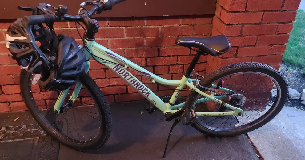 Northrock GS24 Girls Bike - Light Blue image indicator(2)