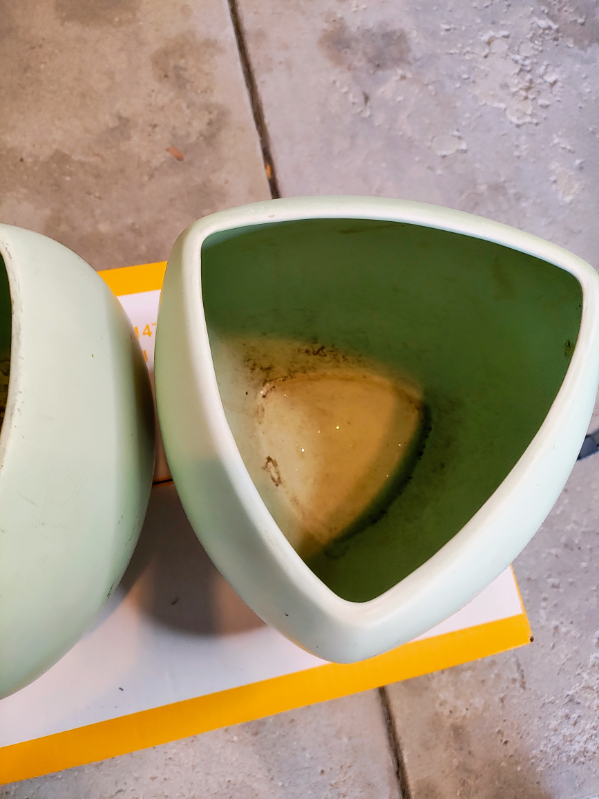 Pair of Green Ceramic Vases - photo 3