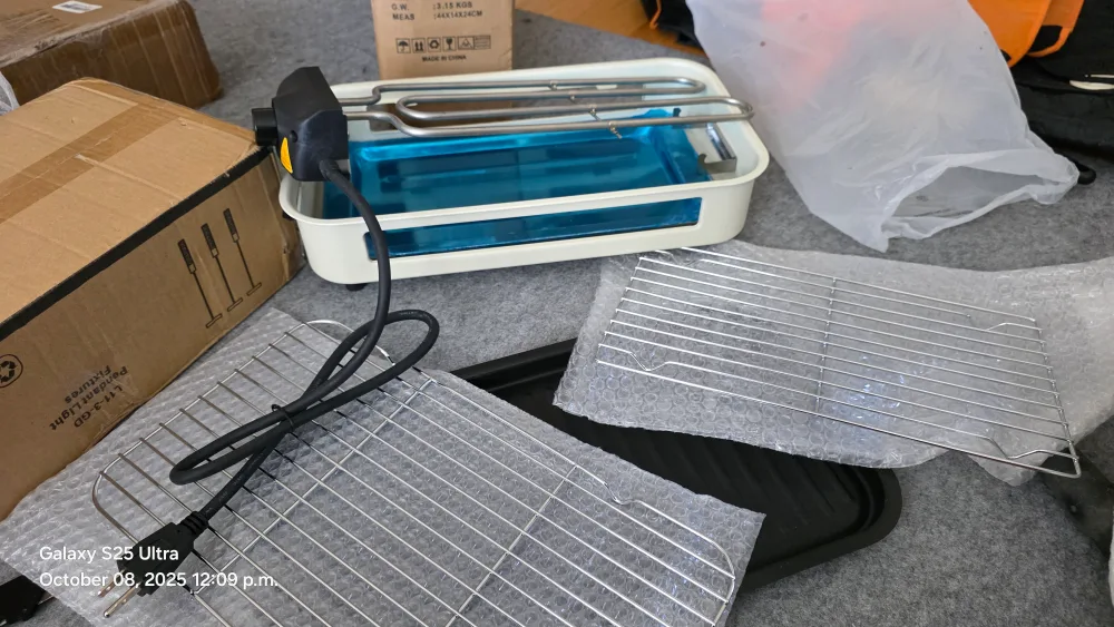 Electric Indoor Grill - Like New! image indicator(2)