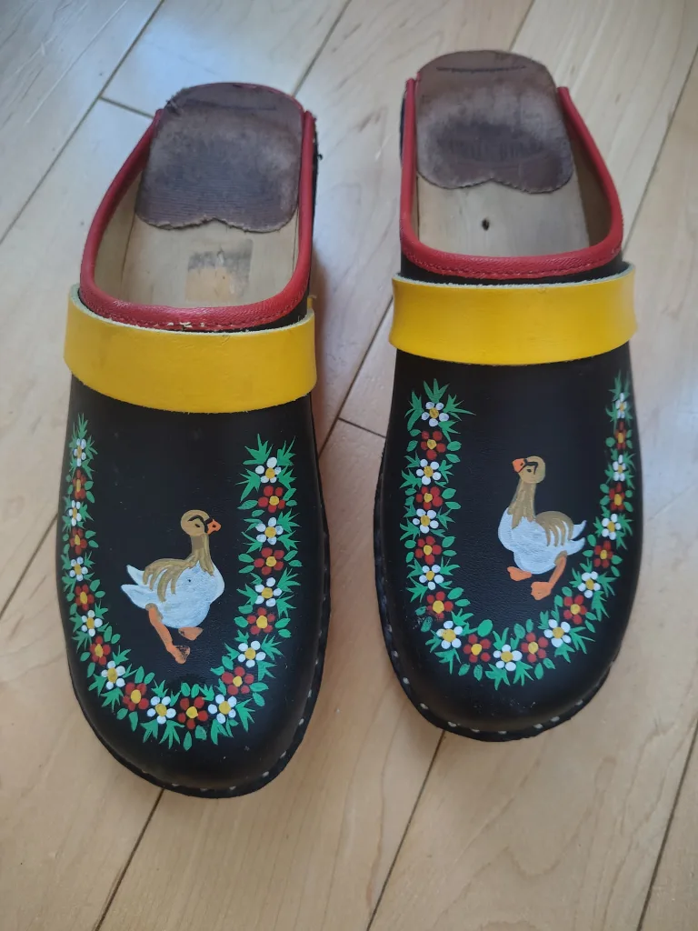 Swedish - Hand Painted Clogs Size 37 thumbnail