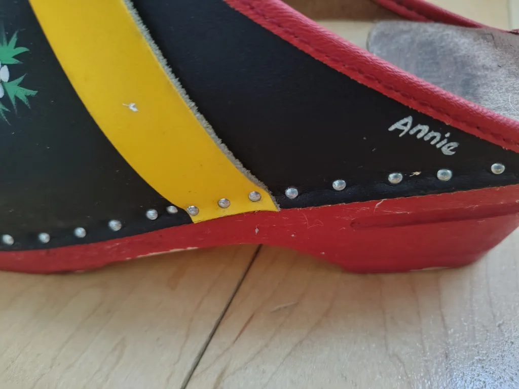 Swedish - Hand Painted Clogs Size 37 image indicator(2)