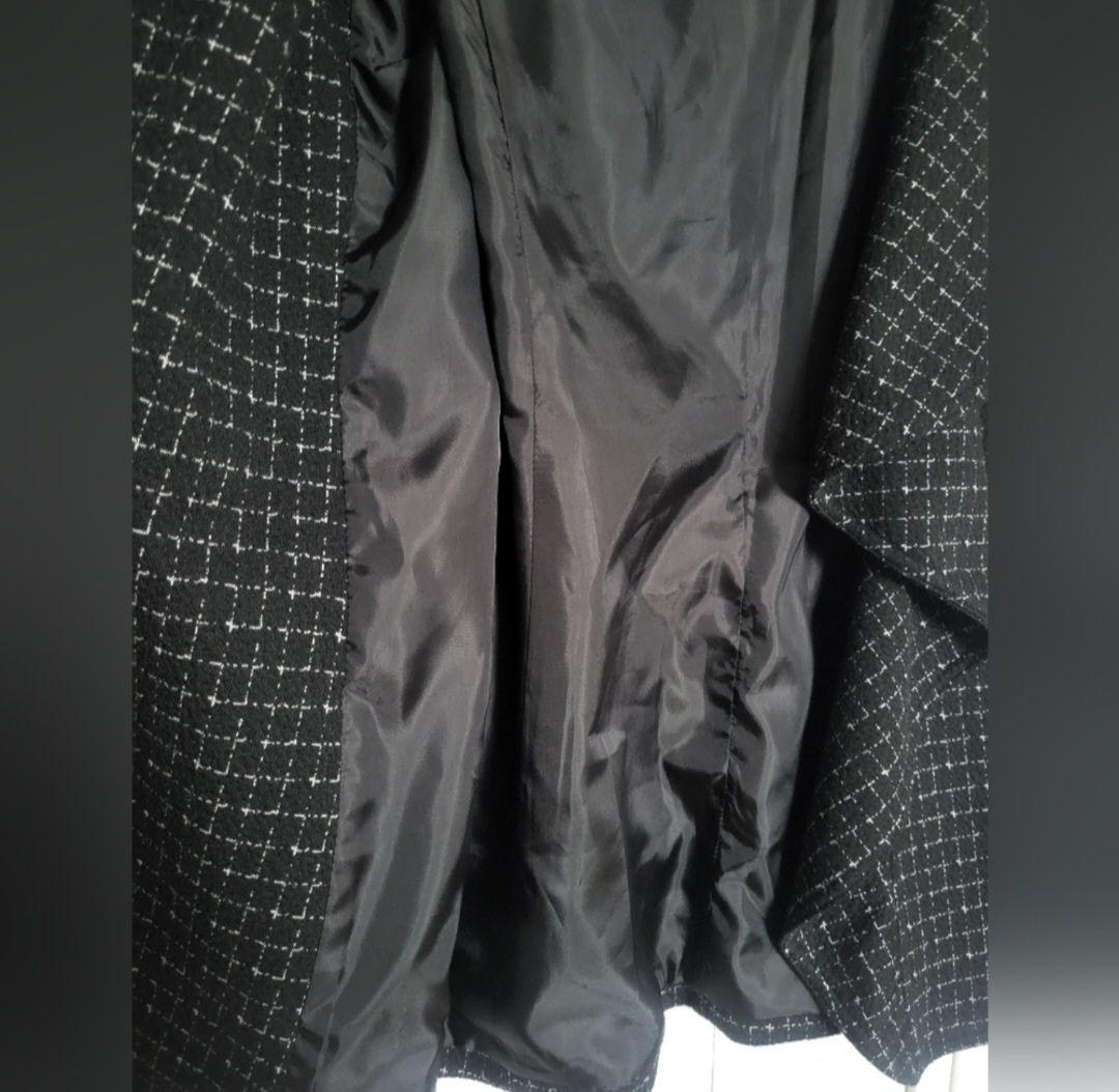 *WEEKLY DECLUTER* Calvin Klein Plaid Blazer - Size 8 - photo 4